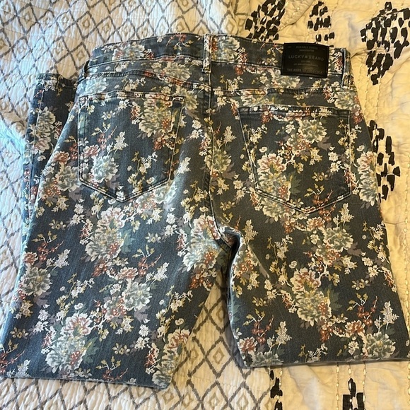 Lucky Brand floral ankle crop Jean - Picture 5 of 5